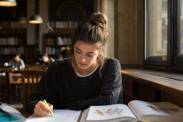 Prépa médecine Paris : comment choisir la bonne structure pour réussir son PASS, LAS ou LSPS ?